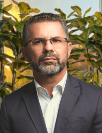 Time Lacerda, Alessandro-Machado