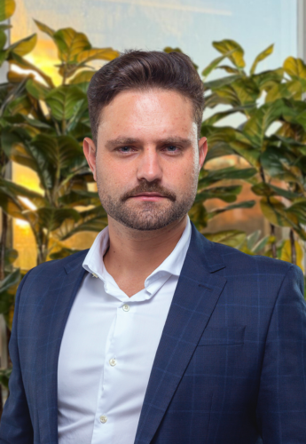 Time Lacerda, Eic_Nahum