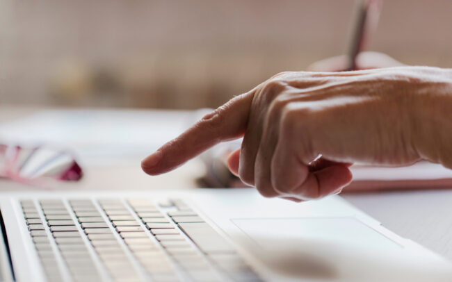 Lacerda Diniz Sena. Lacerda Noticias, últimas Notícias: Contratos assinados eletronicamente