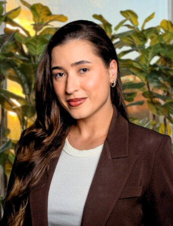 Time Lacerda, Isadora-Fabretti