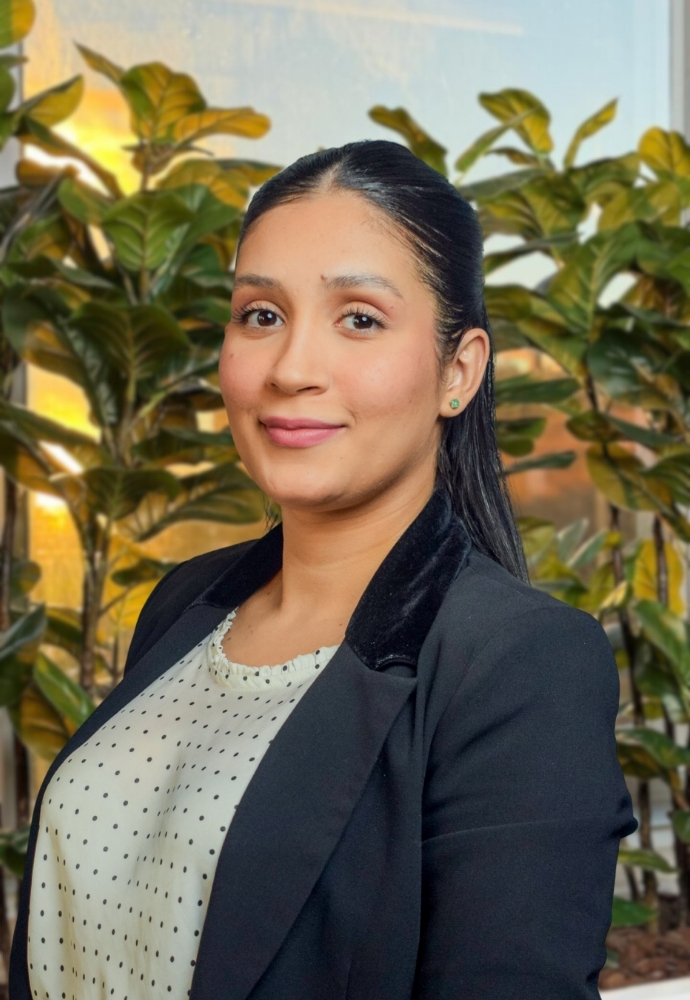 Time Lacerda, Clara_Belo