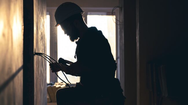 Capa - Acidentes com eletricidade no trabalho